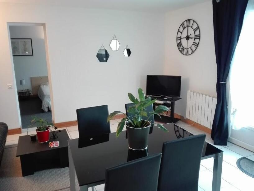 Joli Appartement Renove Avec Jardin Clos La Tremblade Esterno foto